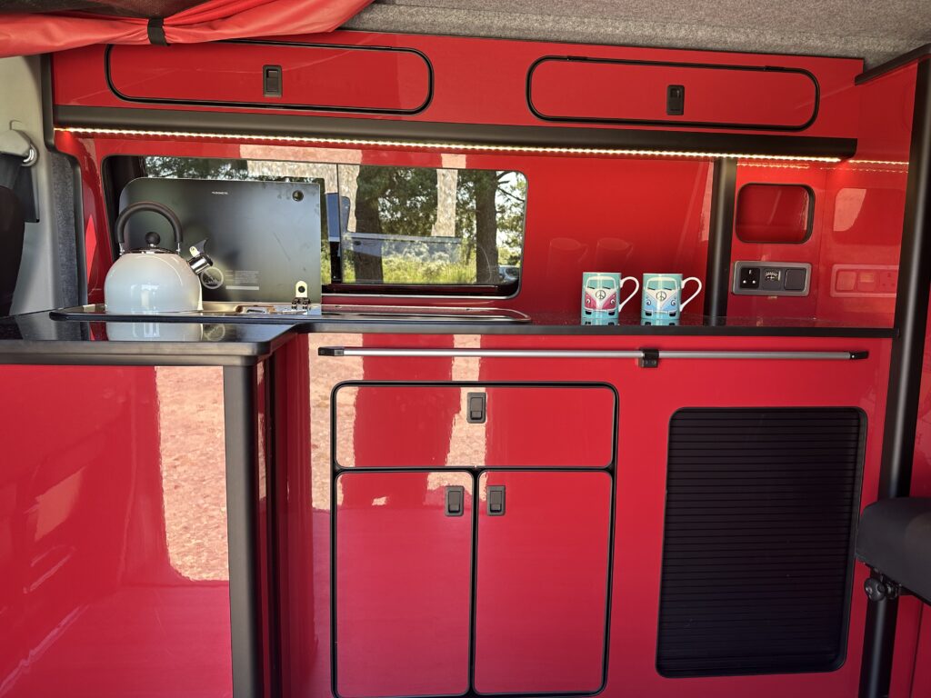VW T6 2.5 TDI 2016 - Red Interior Kitchen