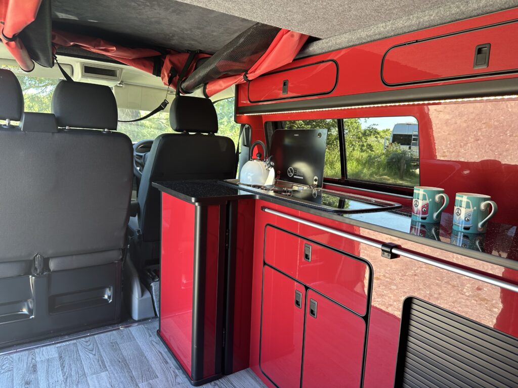 VW T6 2.5 TDI 2016 - Red Interior Kitchen